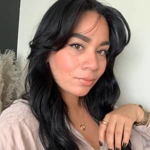 Meet your Posher, Janina